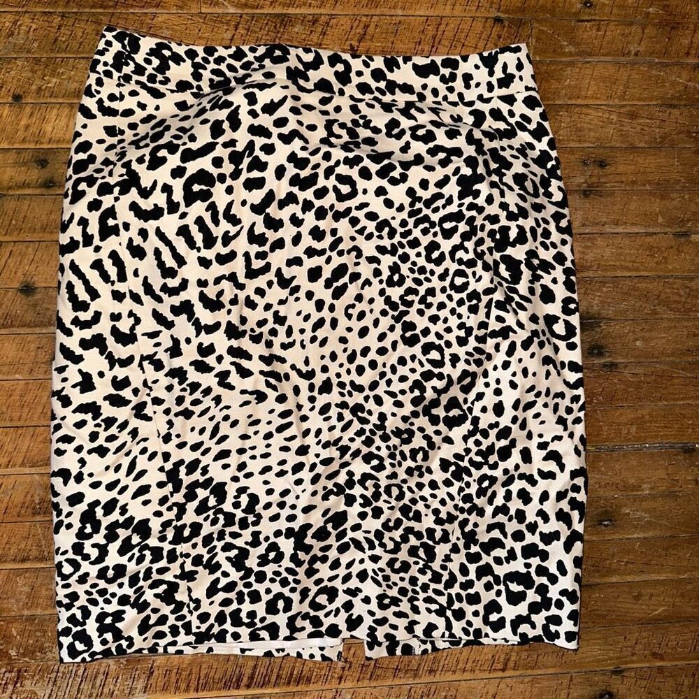 Loft leopard spot business casual 4P pencil skirt
